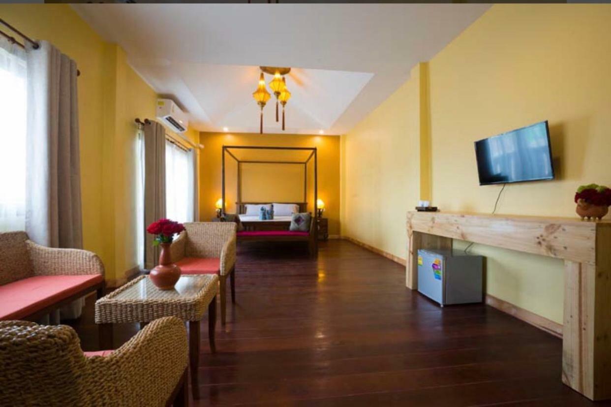 Sriananpura Hotell Chiang Mai Eksteriør bilde